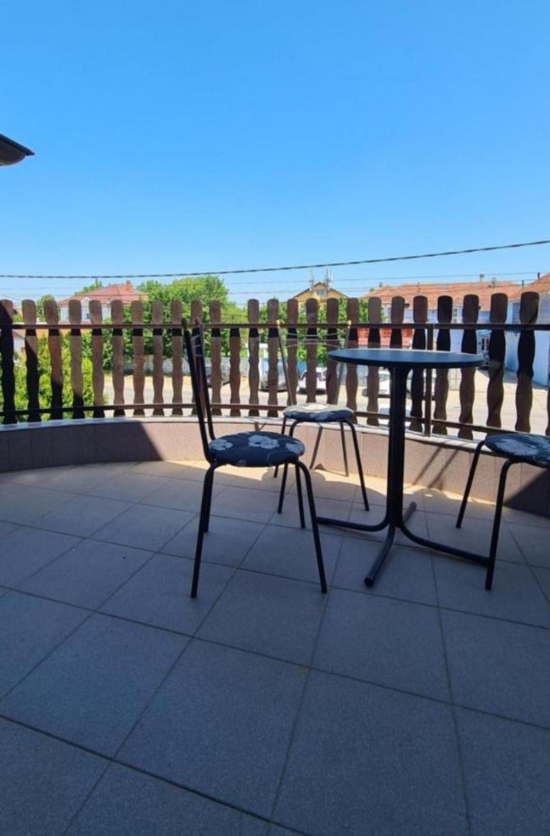 Lux Apartments With Pool Dex Zemun Polje Extérieur photo